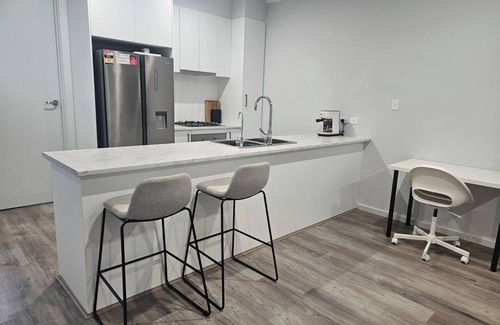 Mansfield Park House | Modern Townhouse in Mansfield Park – Spacious, Stylish & Convenient