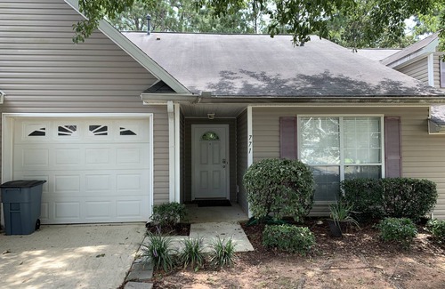 Mobile House | Modern updated West Mobile Townhouse with garage!