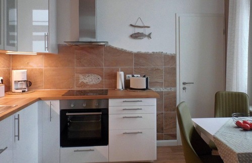 Bremerhaven Apartment | Modern Vacation Apartment "Eisenacher" in Bremerhaven with Wi-Fi, Parking Available