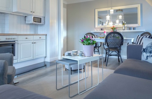 Keitum Apartment | Modern vacation apartment in the heart of the captain's village of Keitum.