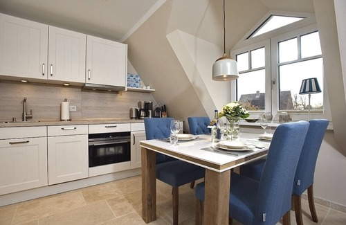 Westerland Apartment | Modern vacation apartment for up to 4 people with balcony in a central location