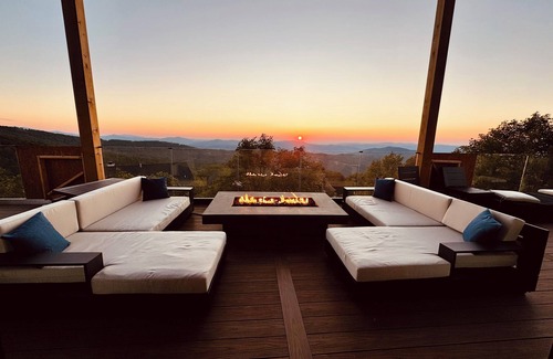 Beech Mountain House | Modern View Home with Sauna, Steam Room & Hot Tub