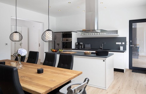 Liznjan Villa | Modern Villa Levante, just a few minutes' walk from the sea.