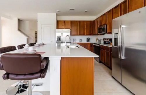 Veranda Palms House | Modern Villa -Pond view-Private pool-10BR/8BA