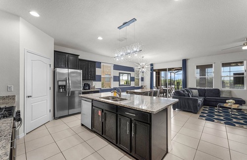 Loughman Villa | Modern Villa With South Facing Private Pool/Spa Near Disney!