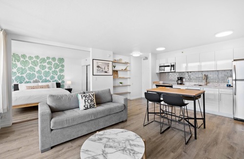 Waikiki Apartment | Modern Waikiki Beach Oasis w/free parking