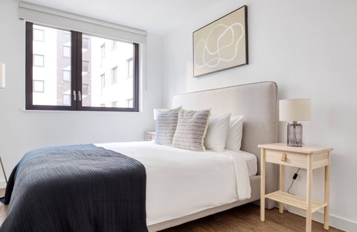 William Morris Apartment | Modern Walthamstow 1BR w/ Gym, nr Tube, by Blueground