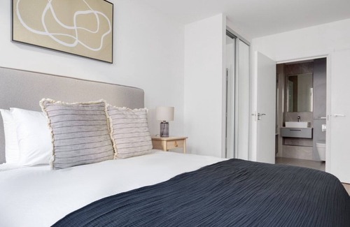 William Morris Apartment | Modern Walthamstow 1BR w/ Gym, nr Tube, by Blueground