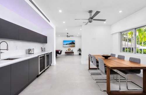 Coconut Grove Villa | Modern waterfront Villa w/Pool and Gym, Sleeps 8.