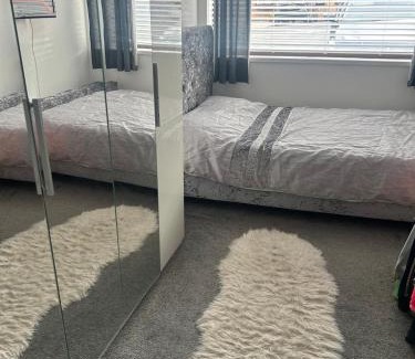 Pontypridd House | Modern well kept home- Entire House