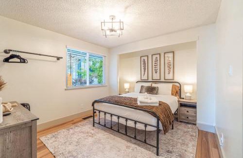 Northwest Reno House | Modern Western Retreat Pet Friendly 4 Bed 2 Bath