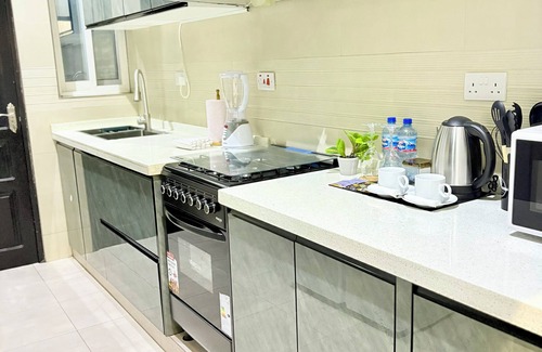 Dar es Salaam Apartment | Modern with City view, 12 minutes from the beach