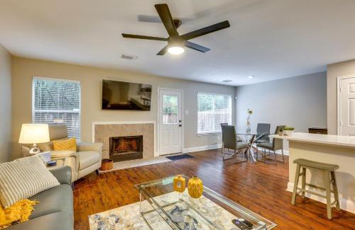 Alden Bridge House | Modern Woodlands Townhome with Spacious Yard and Patio