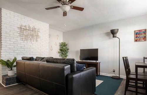 Smoketown Jackson House | Modern yet historic 3BR House by CozySuites