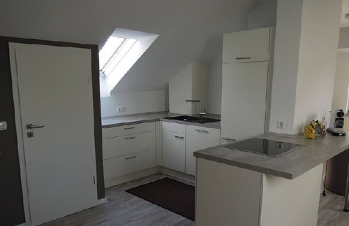 Neualbenreuth Apartment | Moderne 40qm Ferienwohnung mit voll ausgestatteter Küche