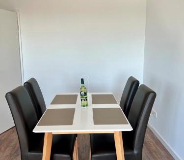 Uffeln Apartment | Moderne Doppelhaushälfte mit Ausblick auf Vlotho