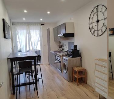 Saint-Jean-de-Vedas Apartment | Moderne et chaleureux duplex en centre-ville