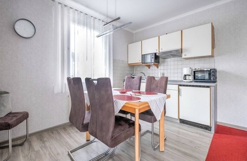 Schwalefeld Apartment | Moderne Ferienwohnung am Wald in Schwalefeld