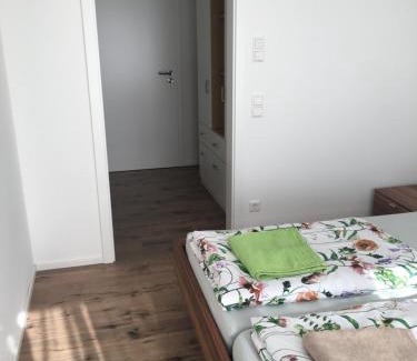 Raderach Apartment | Moderne Wohnung mit Bergsicht