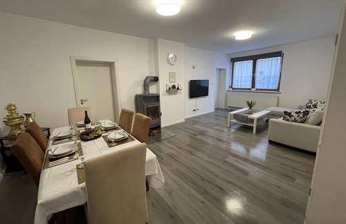 Geisenheim Apartment | Modernes Apartment mit Whirlpool Gartensauna