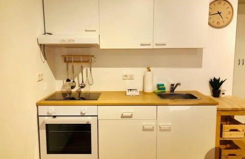 Waldstetten Apartment | Modernes Apartment mit Küche, Parkplatz, WLAN - Nähe Schwäbisch Gmünd