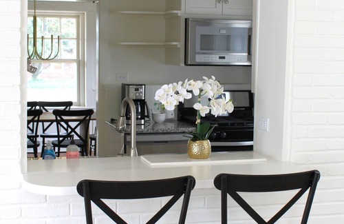 Leacock-Leola-Bareville House | Modernized & Enchanting 1920s Retreat