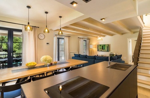 Manjadvorci Villa | Modernly designed villa located near Pula