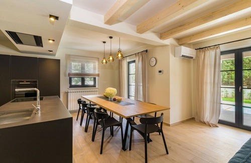 Manjadvorci Villa | Modernly designed villa located near Pula