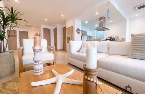 Papare Apartment | Moderno Apartamento de 3 hab Frente a la Playa en el Mejor Edificio de la Zona