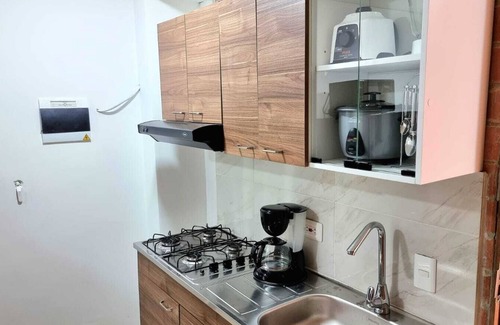La America Apartment | Moderno apartamento en Medellín, cerca del metro, la Vía San Juan y el estadio.