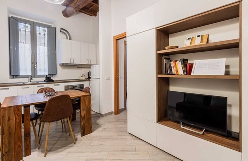 Corsico Apartment | Moderno loft nel cortile di un casale storico
