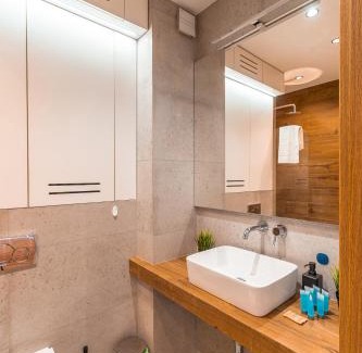 Wielka Wies Apartment | Modlnica Wierzbowa Cosy Apartment by BookingHost