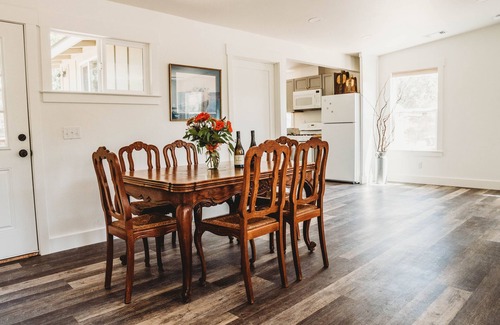 Adelaida House | 'Moe's Cabin' in the heart of Adelaida wine country and epic star gazing
