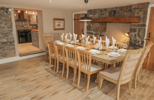 Rhiw House | MOEL YR WYN, pet friendly, luxury holiday cottage in Aberdaron