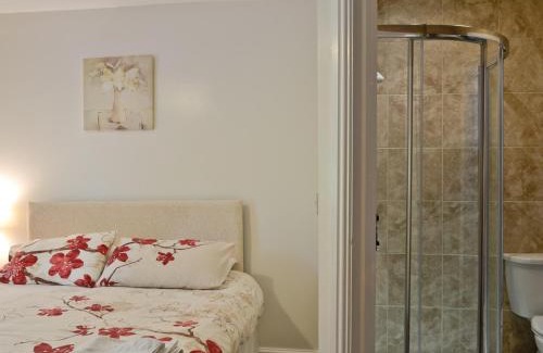 Swimbridge House | Mole