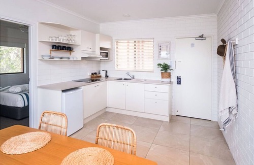 Mollymook Hotel | Mollymook Seascape Motel & Apartments