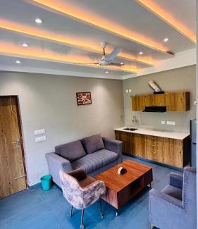Bhimtal Hotel | Momado Bhimtal Lake Front