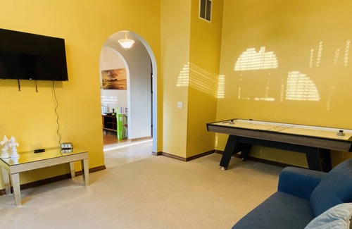 Lawton House | Mom’s House 10 min to Fort Sill