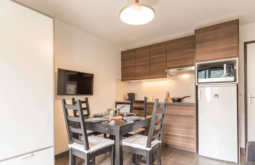 Monetier-les-Bains Apartment | Monêtier les Bains - Mountain Studio 4 People, Renovated, Balcony, Parking