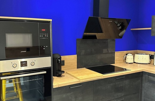 Vesoul House | Mon Pigeonnier - Centre Historique de Vesoul Nordic bath, terrace and parking lot