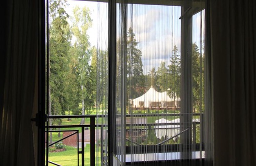 Lobnya Hotel | MONA Boutique Hotel Sheremetyevo