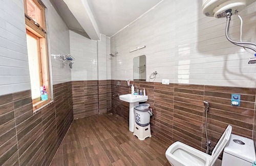 Manali Villa | MonAmis Home