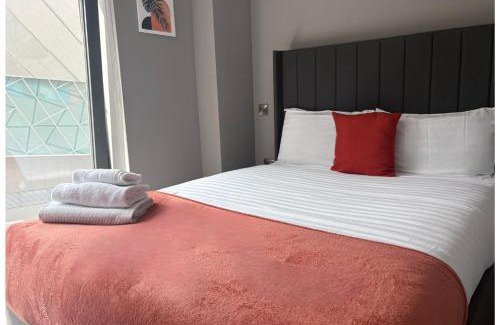 The Docks Apartment | Monarchs Quay Arena Apartments by Happy Days