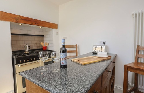 Cemaes Bay Cottage | MONFA, pet friendly, character holiday cottage in Cemaes Bay