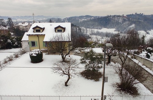 Castell'Alfero Villa | Monferrato, bright villa - Kokoros home.