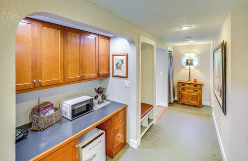 Milton-Freewater Cottage | Mongata Winery Retreat: Hot Tub, On-Site Tastings!