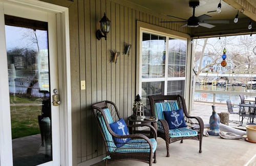 Afton House | Monkey Island, Afton, OK Grand Lake, Waterfront, Boat Slip, No stairs, Pets Ok