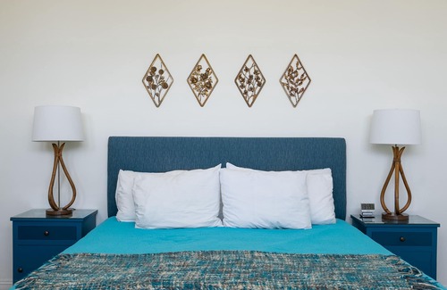 Desert Park Estates Hotel | Monkey Tree Hotel 17 by AvantStay | Stylish Hotel in Palm Springs w/Pool!