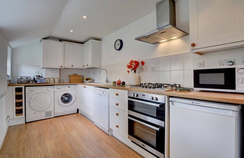 North Buckland House | Monks Cottage - Three Bedroom House, Sleeps 4
