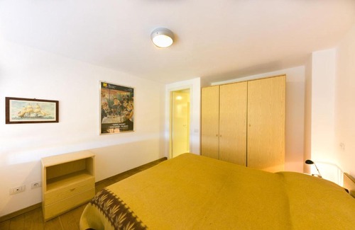 Poggio Apartment | mono Patrizia